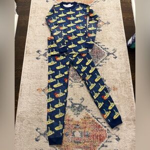 Hanna Andersson Navy Pajama Set with Beatles Yellow Submarine Size 130